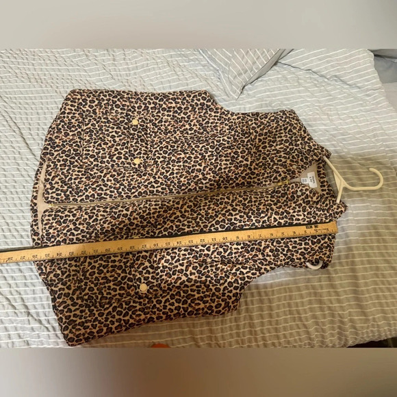 Crown and Ivy Puffer Animal Print Vest Sleeveless Sz L - Picture 10 of 10